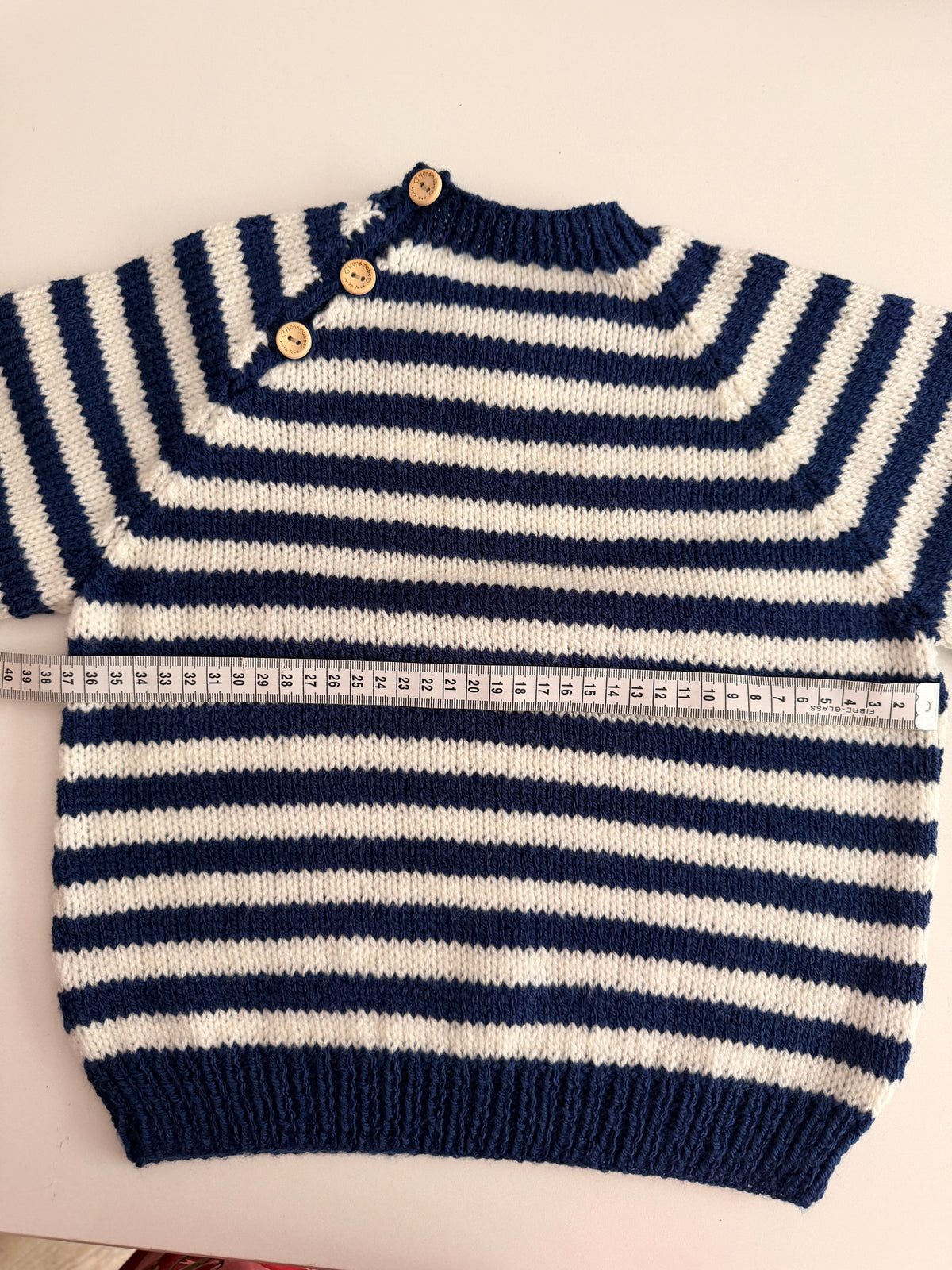 4-5 years navy and cream jumper