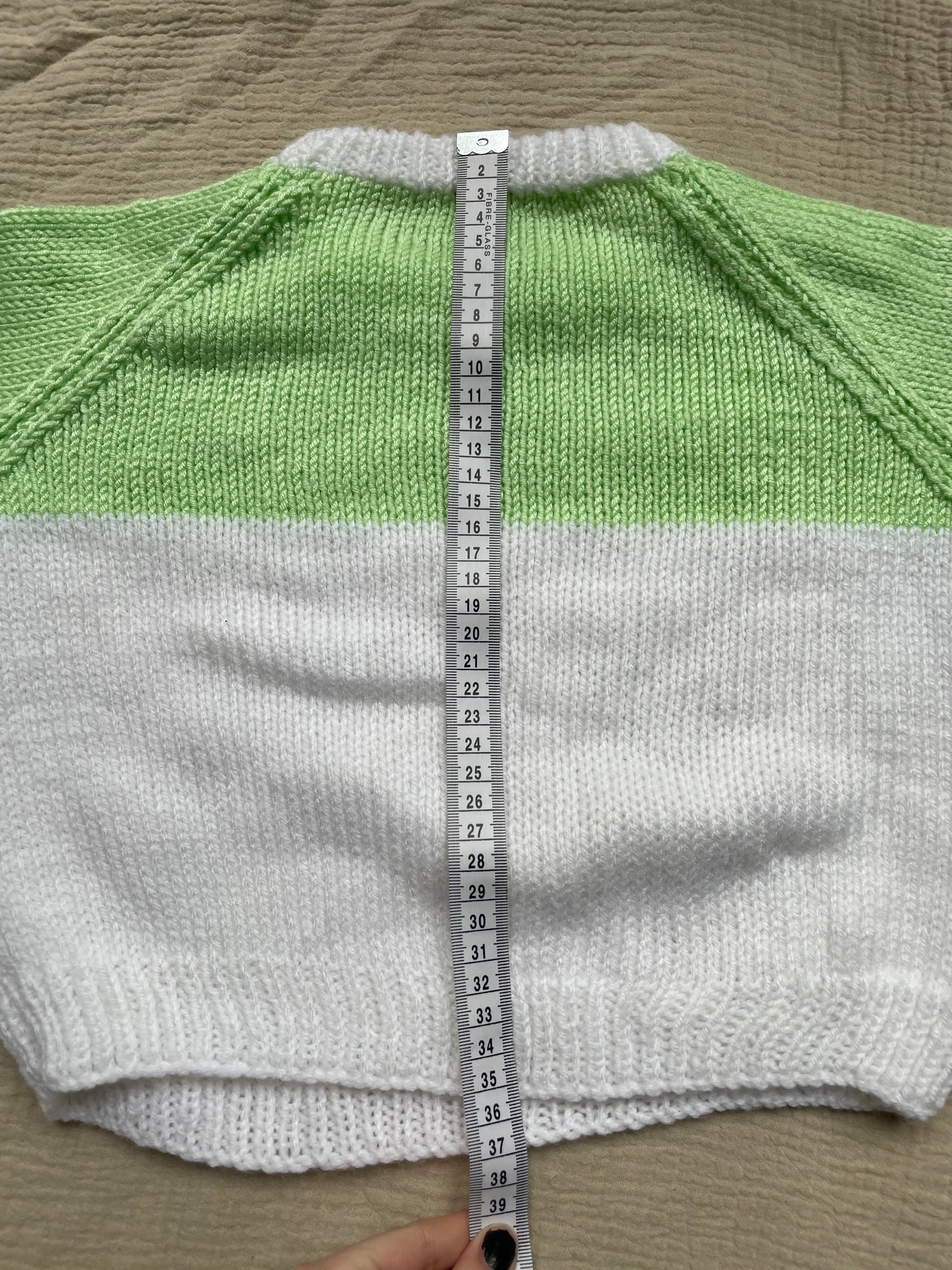 2-3 years white and lime jumper