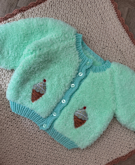Mint to be  2-3 years cardigan