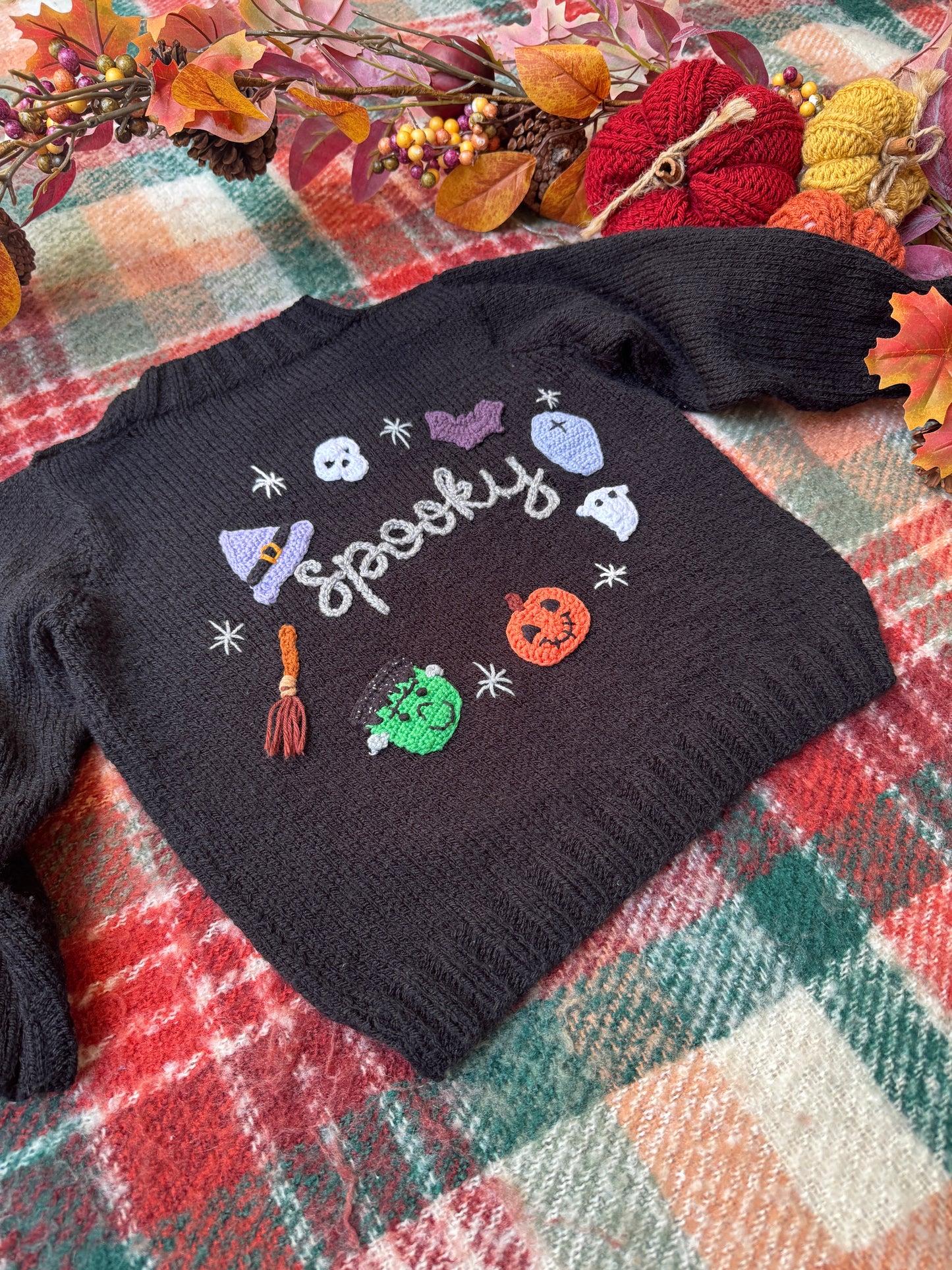 2-4 Years Spooky black jumper (preloved)