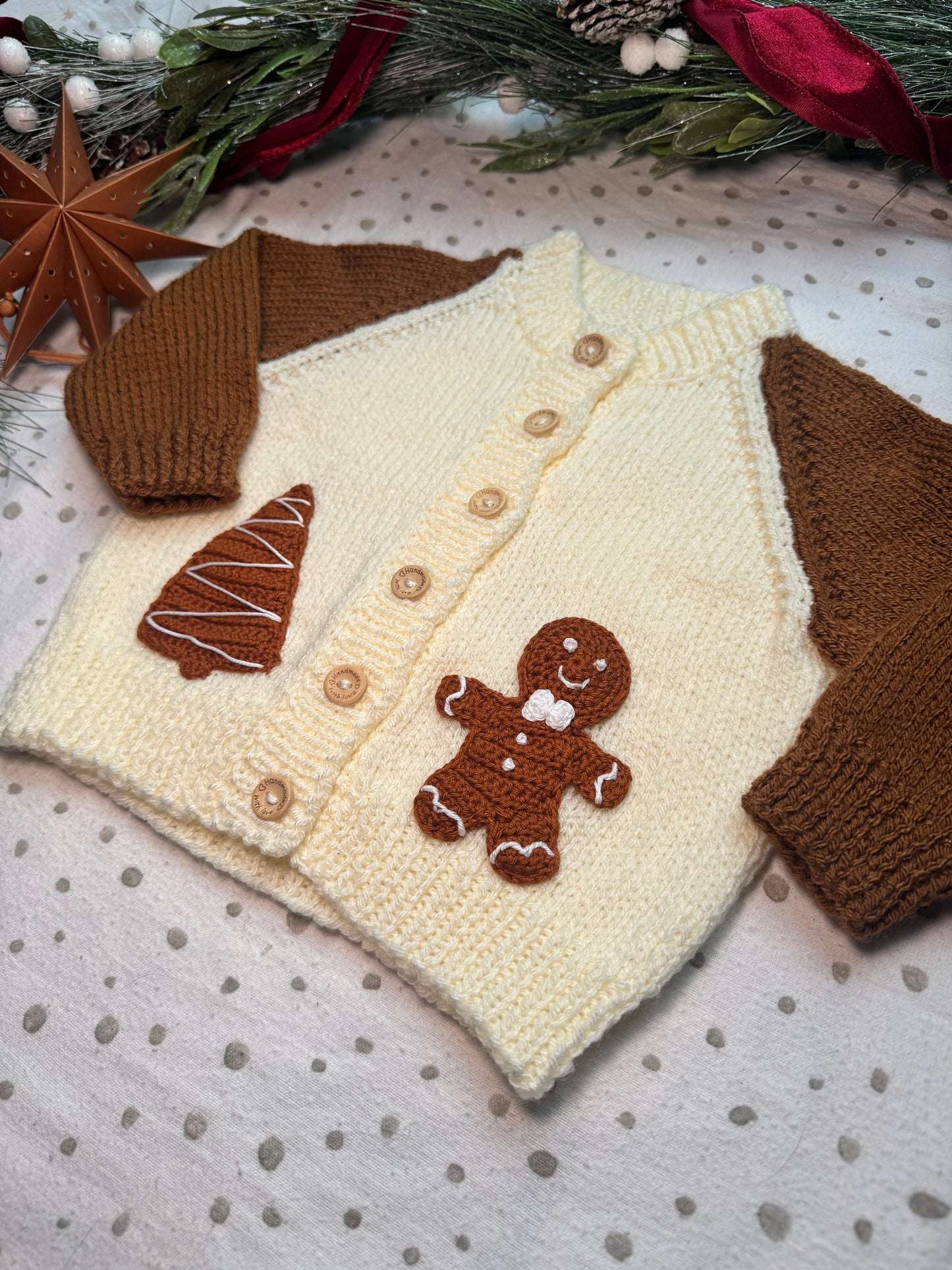 Gingerbread theme 9-12m gingerbread & cream cardigan