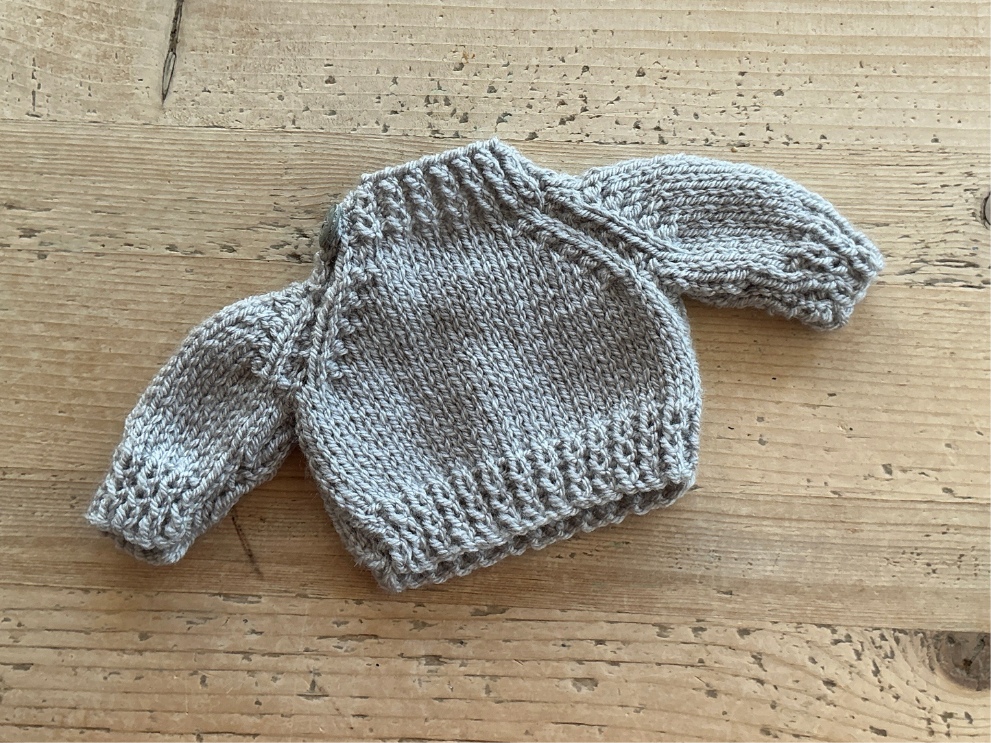 Medium jelly cat light grey jumper