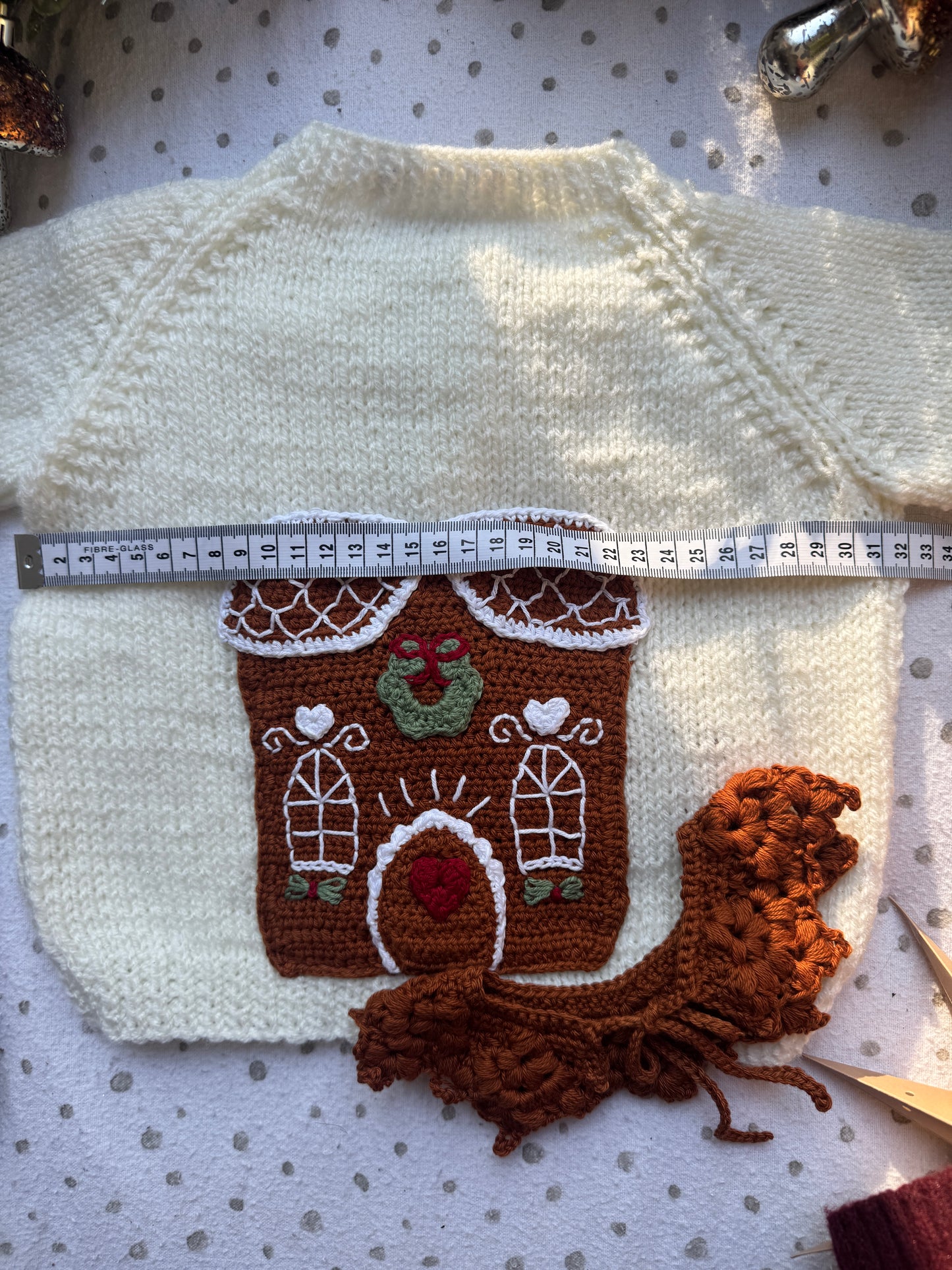 Peace and love gingerbread 1-2 years cream with gingerbread crochet collar